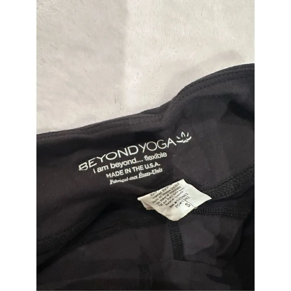Beyond Yoga black womens leggings size S